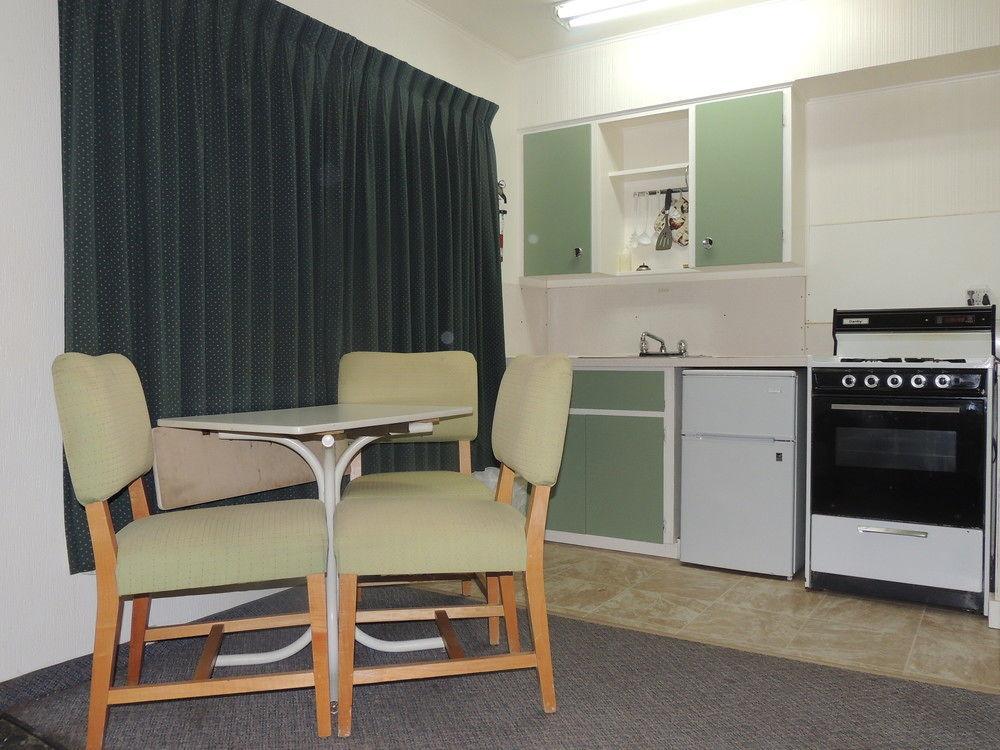 100 Mile Motel & Rv Park 100 Mile House Luaran gambar