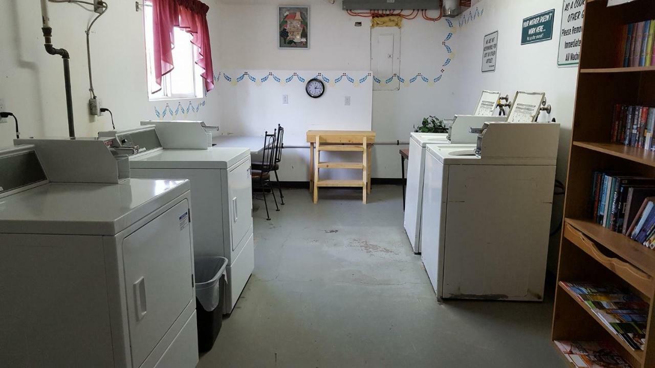 100 Mile Motel & Rv Park 100 Mile House Luaran gambar