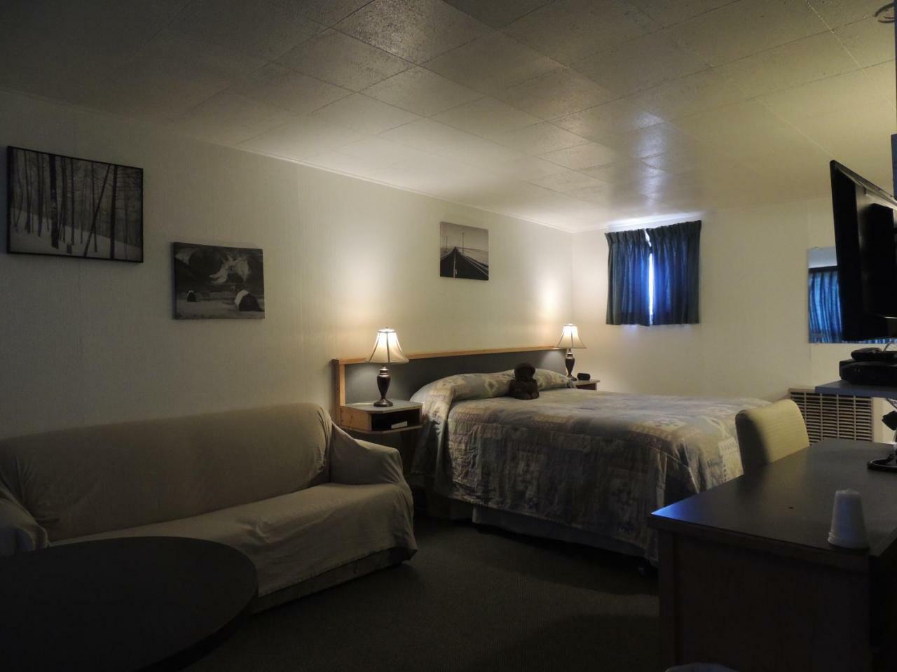 100 Mile Motel & Rv Park 100 Mile House Luaran gambar