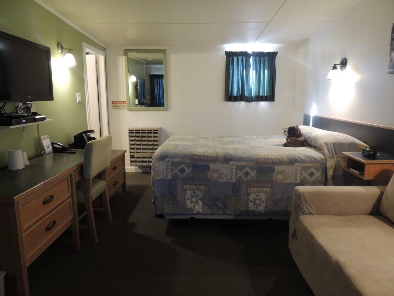 100 Mile Motel & Rv Park 100 Mile House Luaran gambar