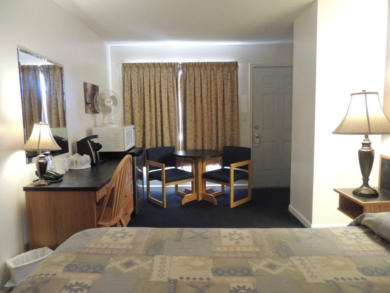 100 Mile Motel & Rv Park 100 Mile House Luaran gambar
