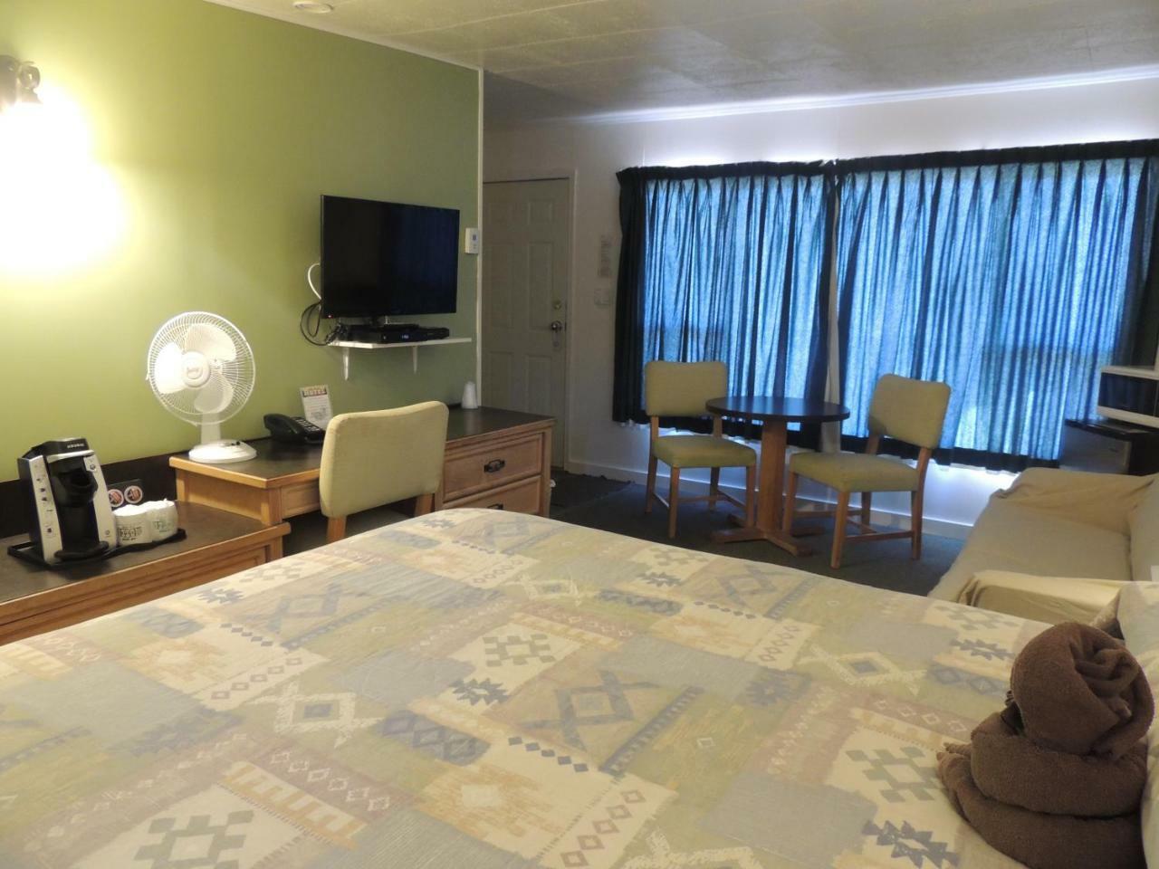 100 Mile Motel & Rv Park 100 Mile House Luaran gambar